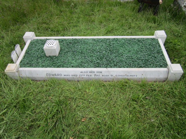 cemetery headstones devon |churchyard memorials devon | headstones | gravestone | totnes | south hams
