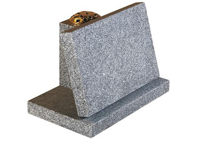 Headstone and Gravestone Repair Devon| Headstones & Gravestones Devon cemetery headstones devon |churchyard memorials devon | headstones | gravestone | totnes | south hams