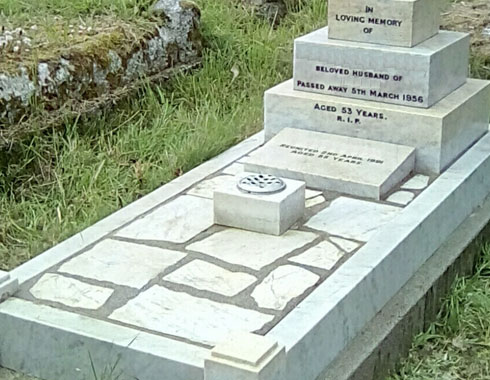 cemetery headstones devon |churchyard memorials devon | headstones | gravestone | totnes | south hams